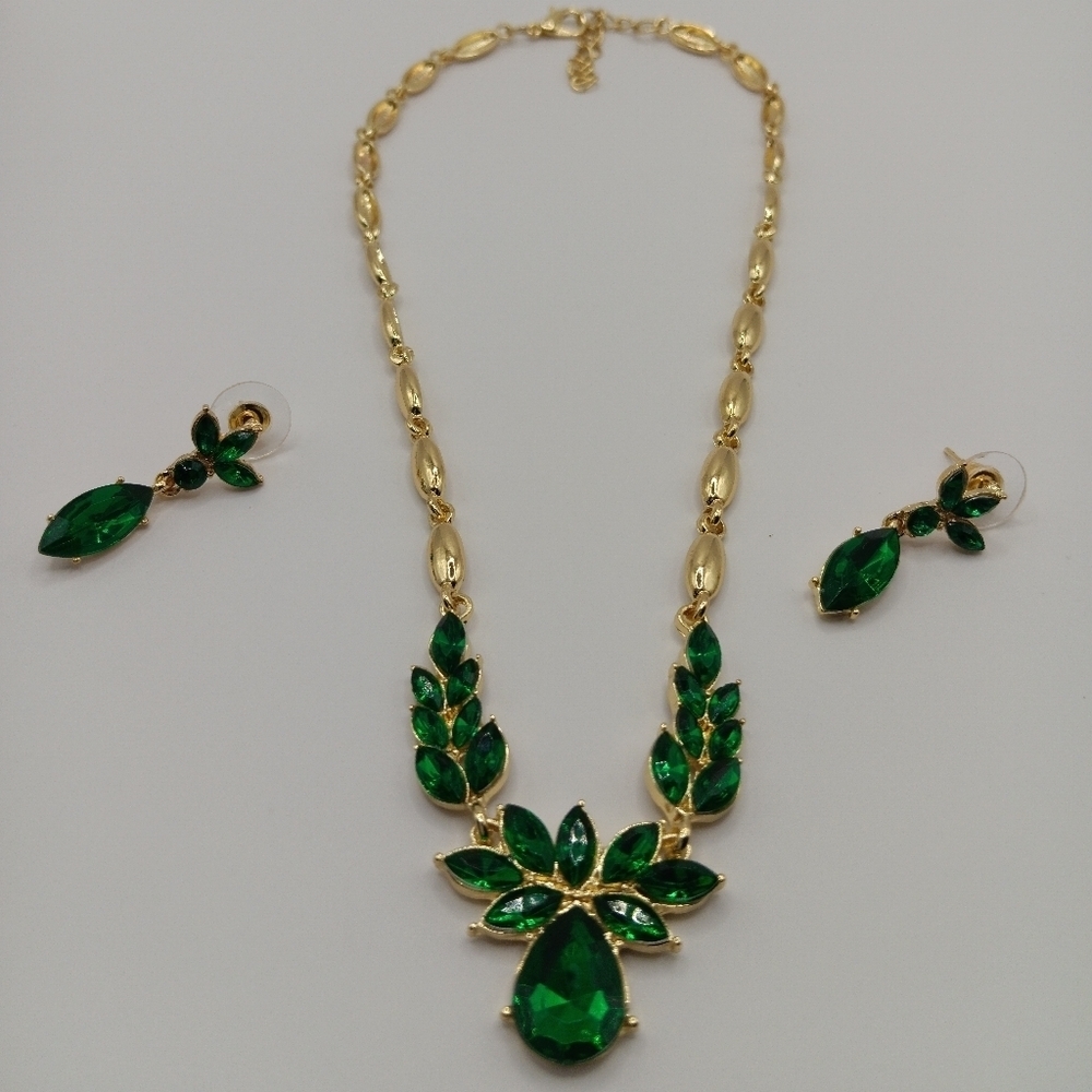 Gold plated necklace